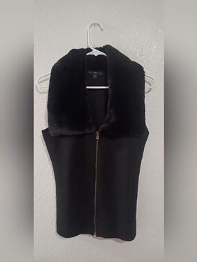 GAP Black Knit Vest